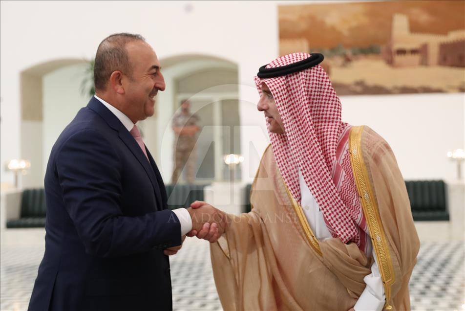 Dışişleri Bakanı Çavuşoğlu Suudi Arabistan'da