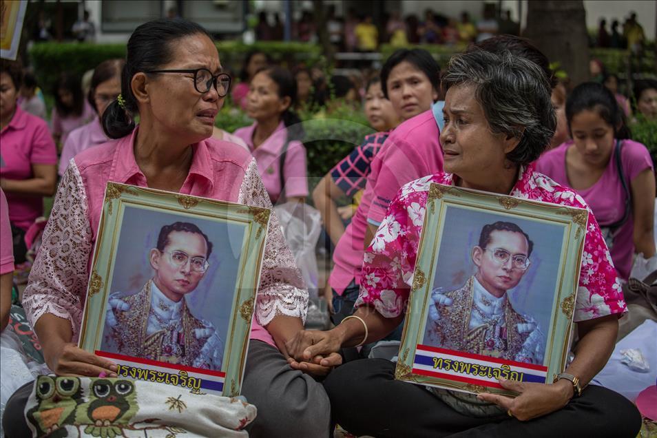 Tayland Kralı Bhumibol hayatını kaybetti