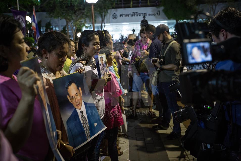 Tayland Kralı Bhumibol hayatını kaybetti