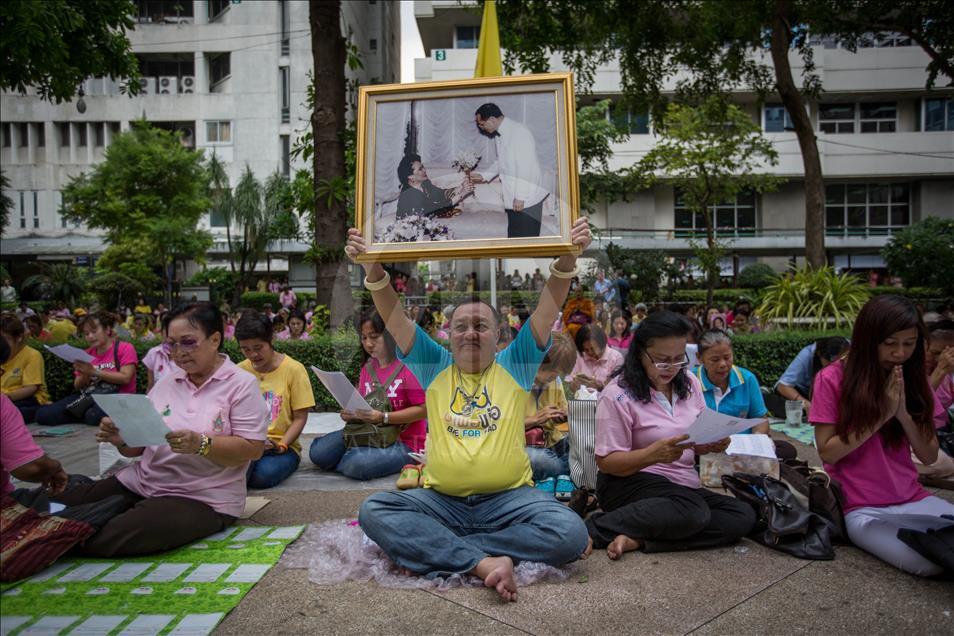 Tayland Kralı Bhumibol hayatını kaybetti