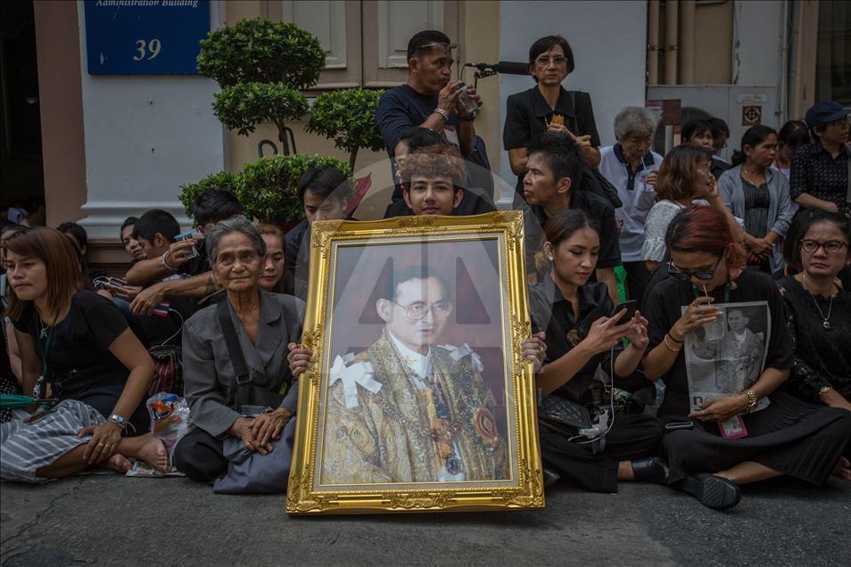 One year period of mourning declared after Thailand’s King Bhumibol Adulyadej death