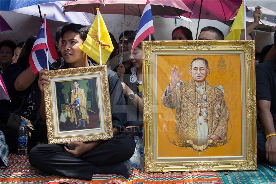 One year period of mourning declared after Thailand’s King Bhumibol Adulyadej death