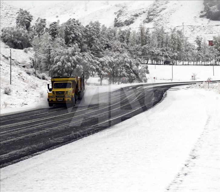 Erzurum'da kar yağışı