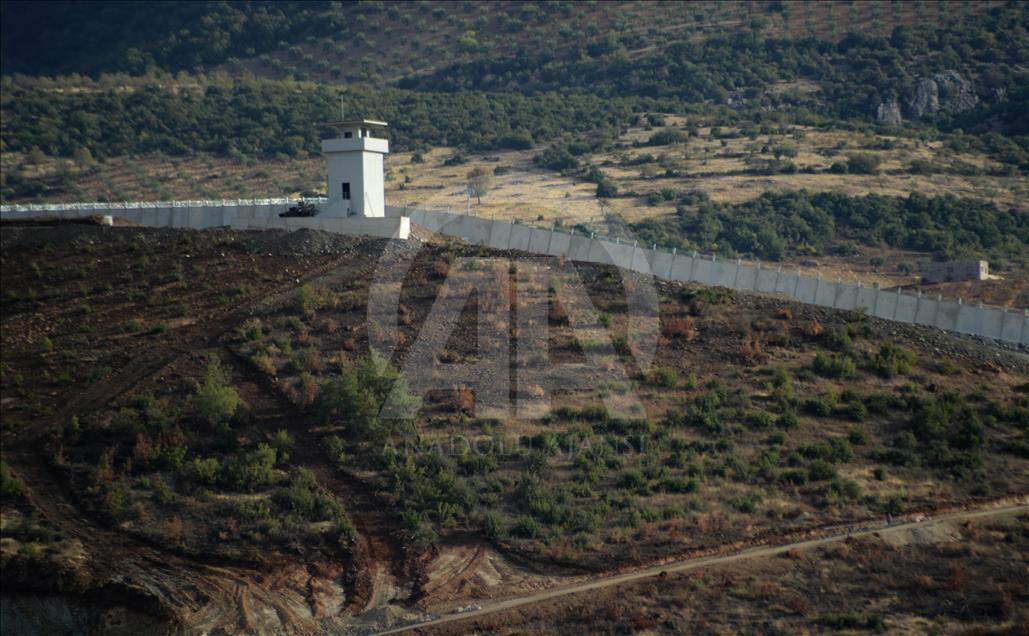 Suriye sınırında modüler duvar çalışmaları
