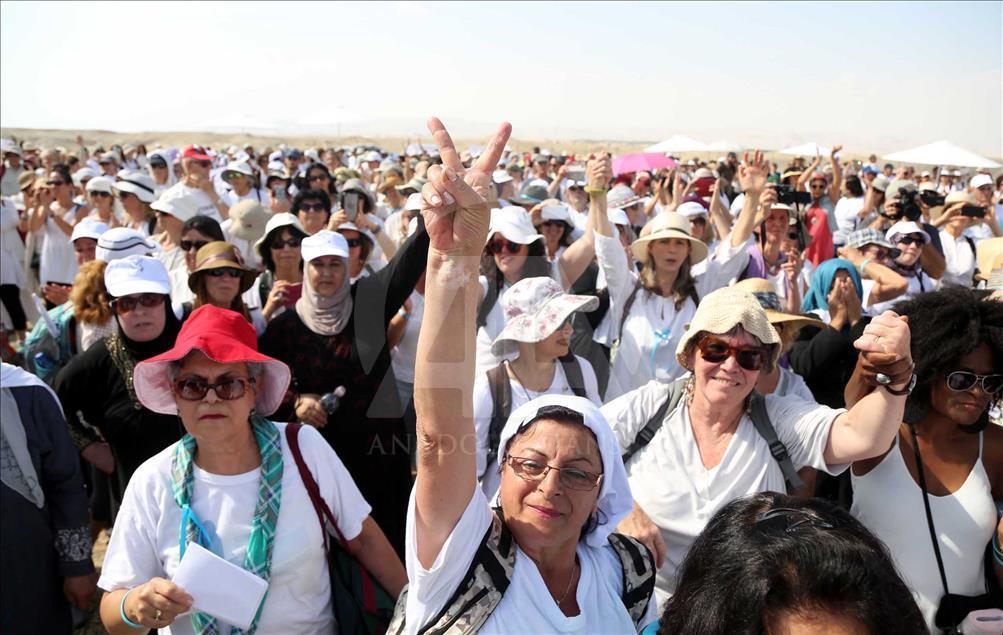 Filistin ve İsrailli kadınlardan "barış mitingi" yürüyüşü