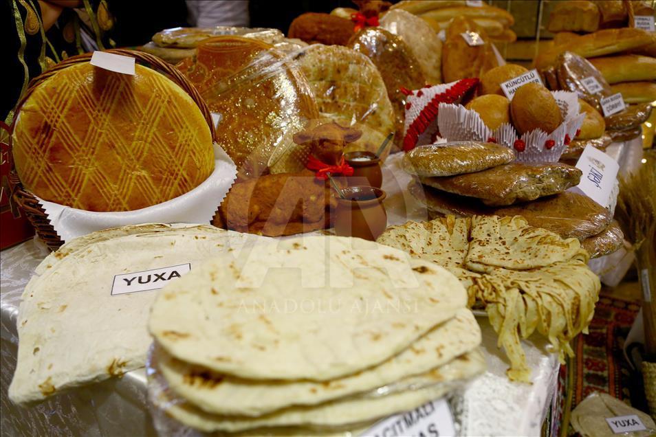 Azerbaycan'da ekmek festivali düzenlendi  