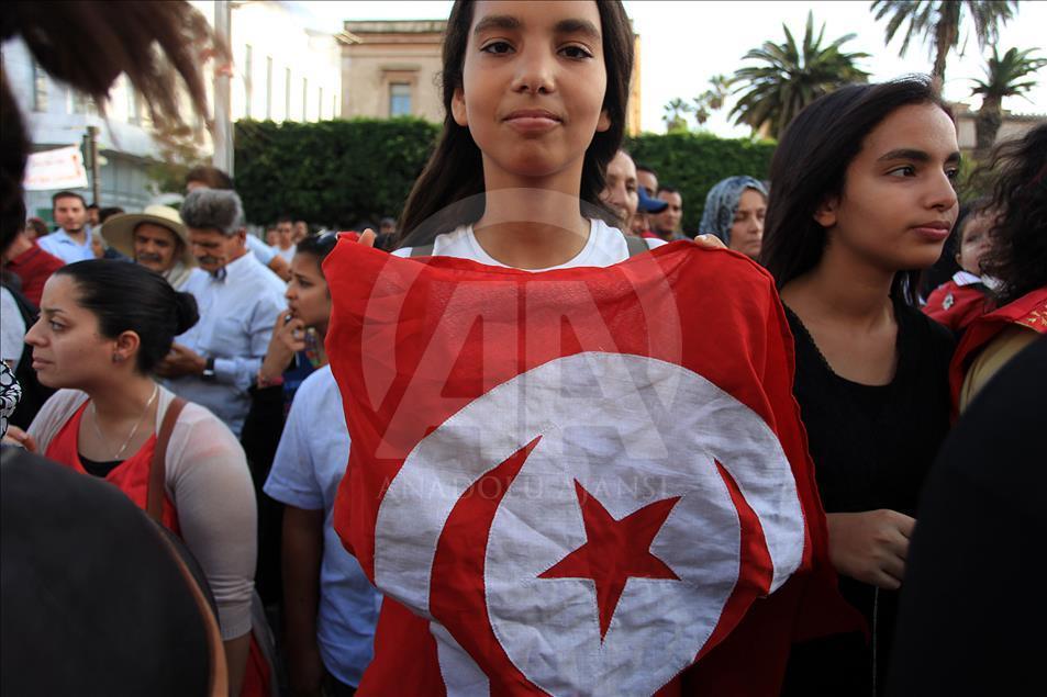 Tunus'ta devlet bayrağının 189. kuruluş yıldönümü