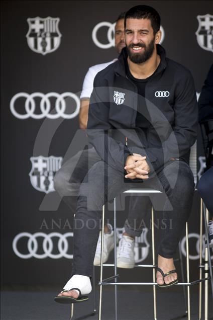 Audi'den Barcelona oyuncularına yeni arabalar