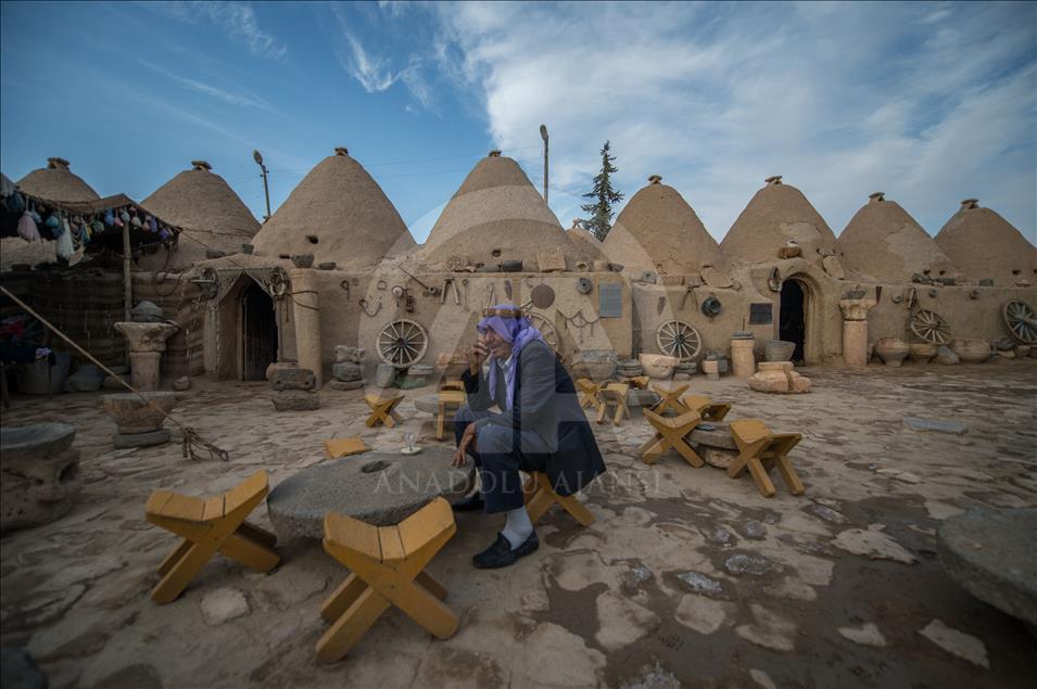 250 year old conical domed houses in Turkey's Sanliurfa
