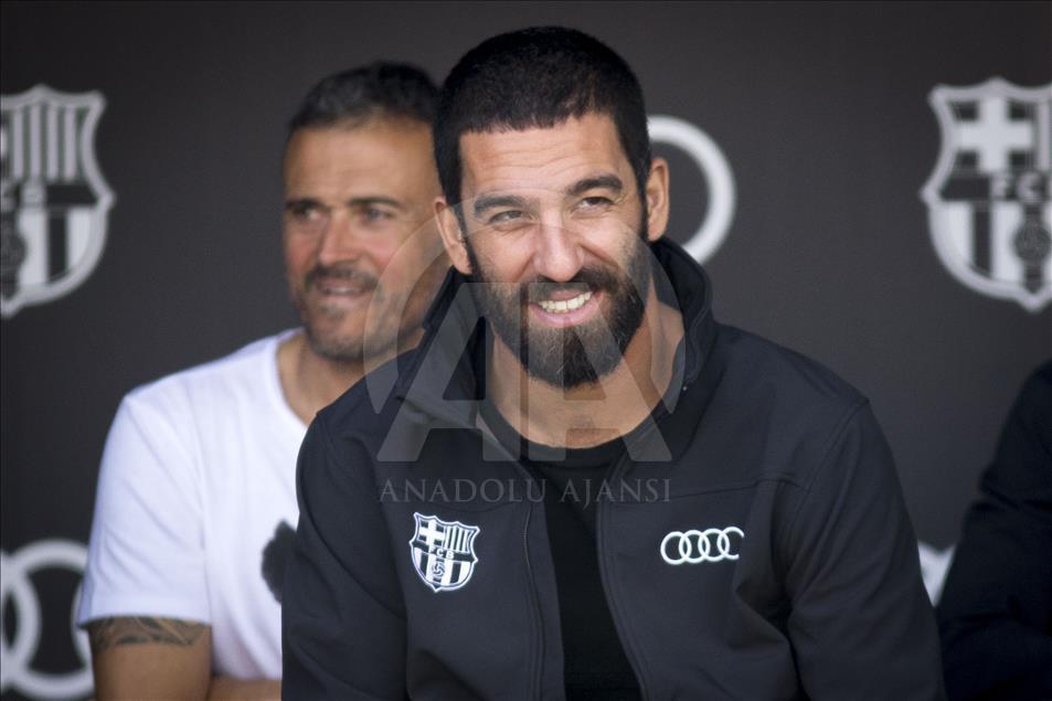Audi'den Barcelona oyuncularına yeni arabalar