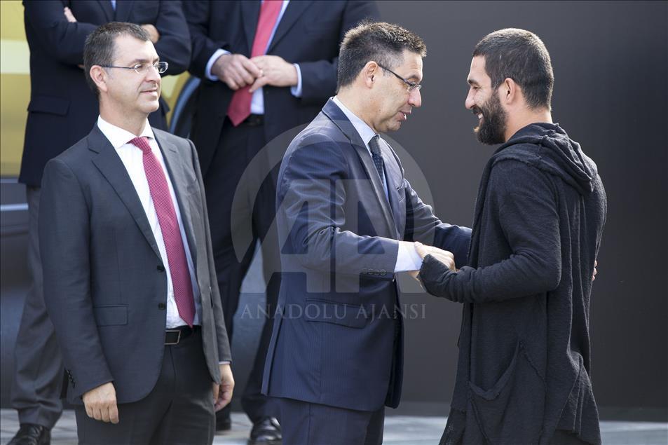 Audi'den Barcelona oyuncularına yeni arabalar