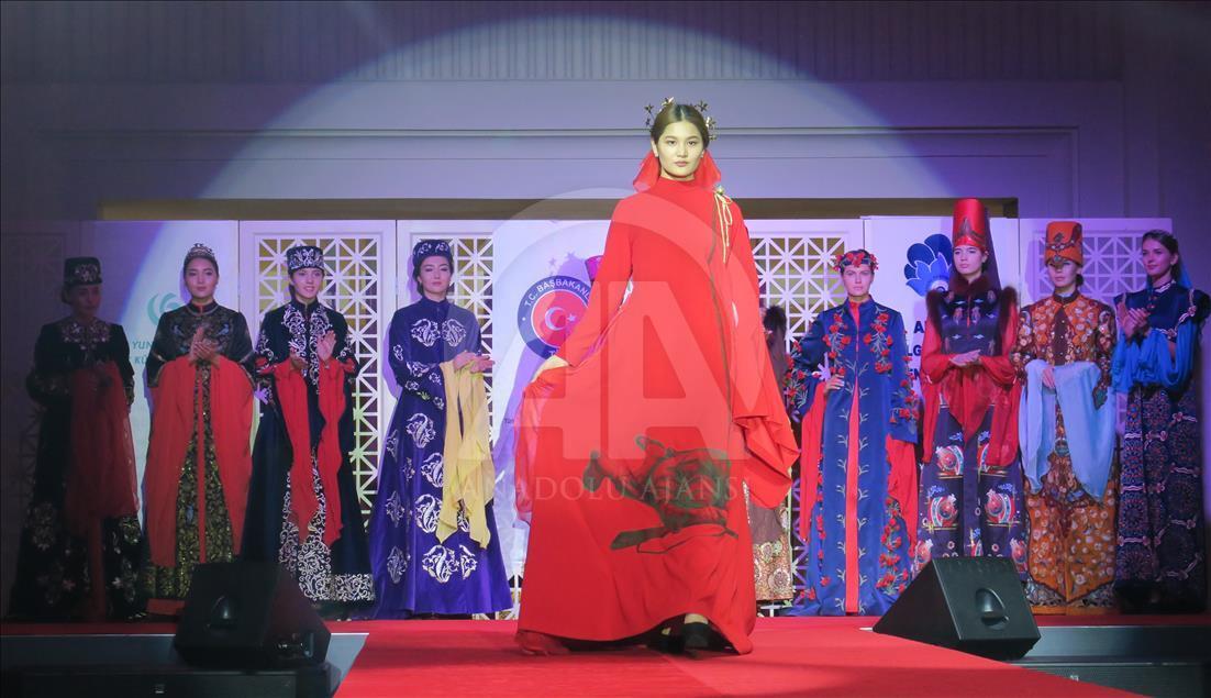 نمایش لباس های دوران عثمانی در قزاقستان 