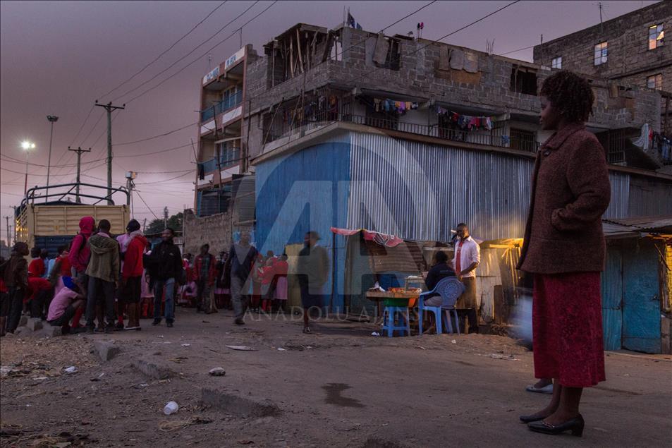 Kenya'da 600 kimsesiz çocuk iki katlı yetimhanede kalıyor