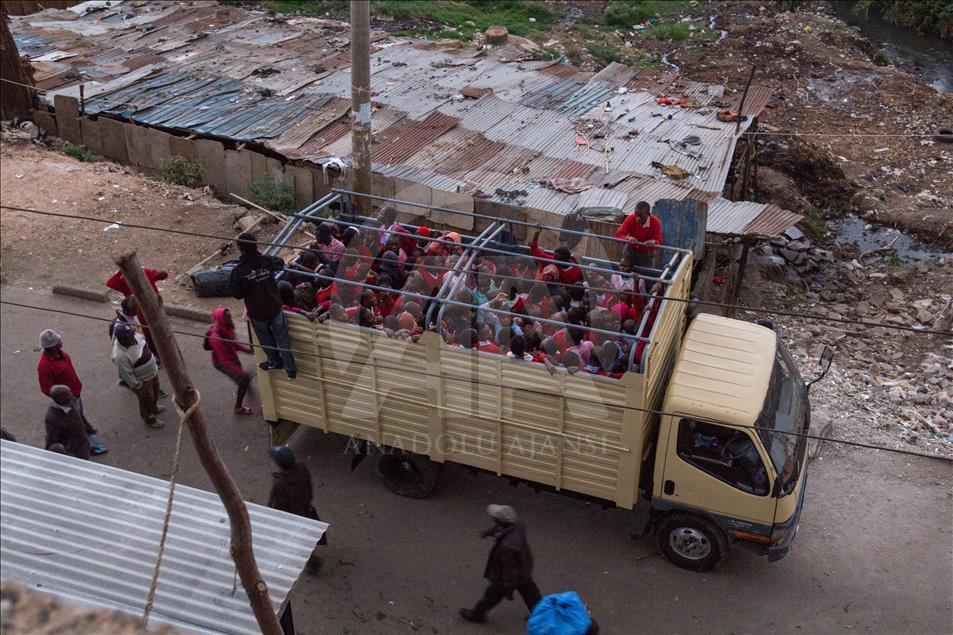 Kenya'da 600 kimsesiz çocuk iki katlı yetimhanede kalıyor