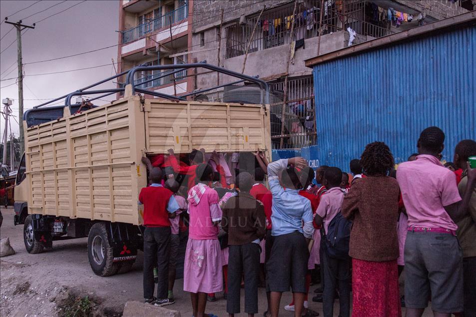 Kenya'da 600 kimsesiz çocuk iki katlı yetimhanede kalıyor