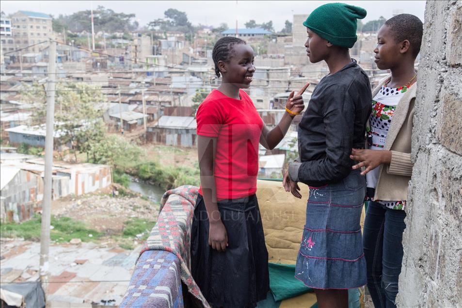Kenya'da 600 kimsesiz çocuk iki katlı yetimhanede kalıyor