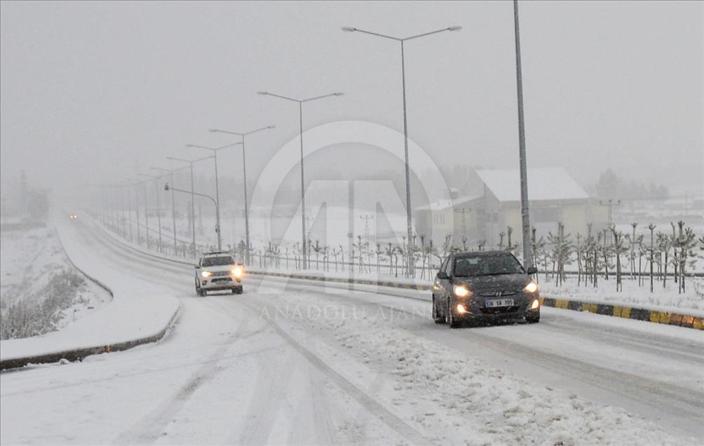 Kars'ta kar yağışı 