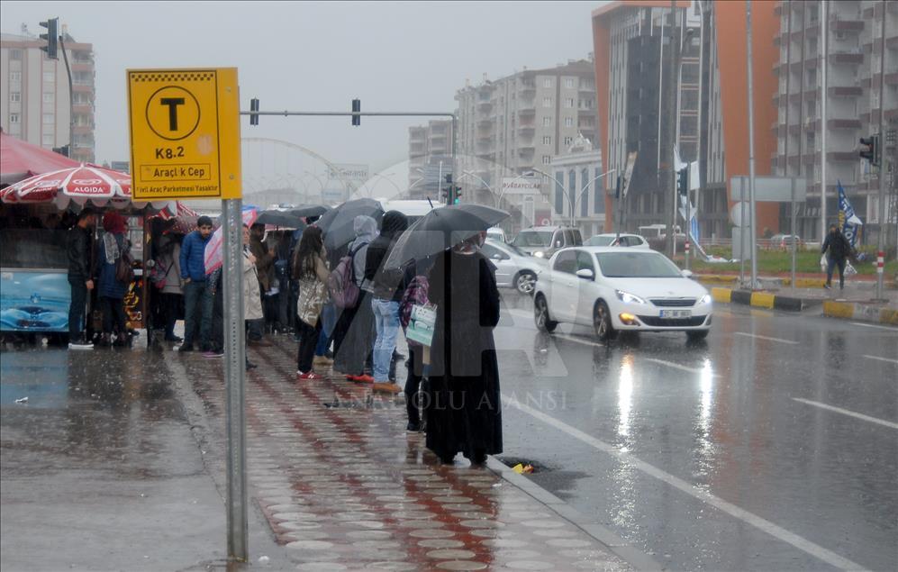 DBP'li Belediyenin Hizmeti Aksatması Vatandaşı Bezdirdi - Anadolu Ajansı