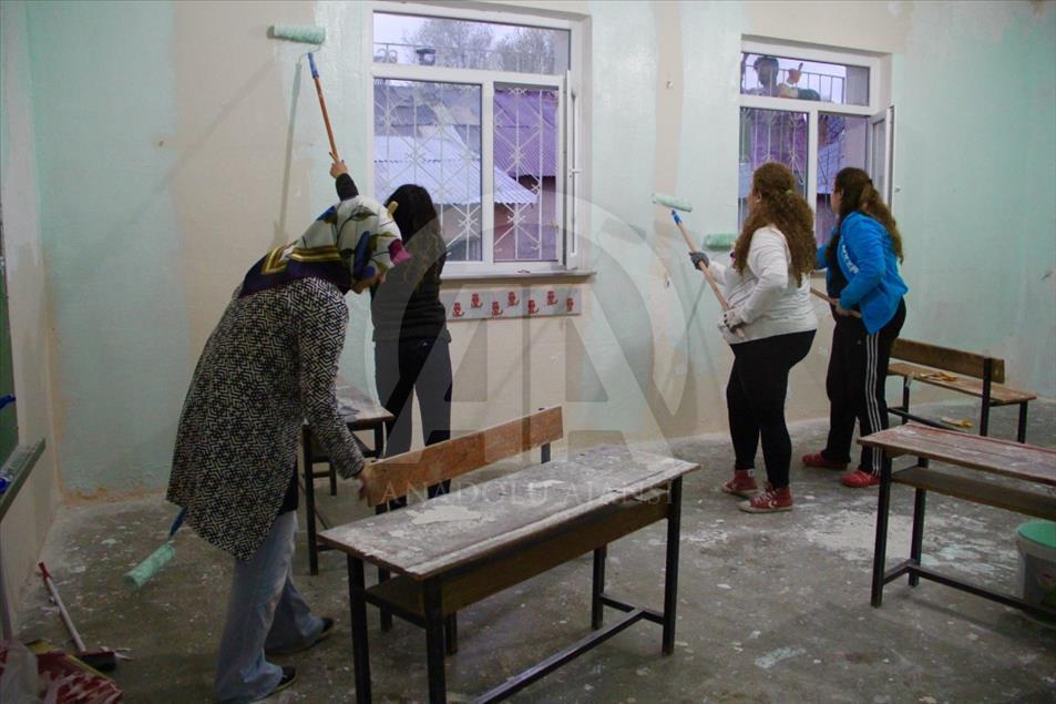 "Gönüllü melekler" köy çocukları için seferber oldu