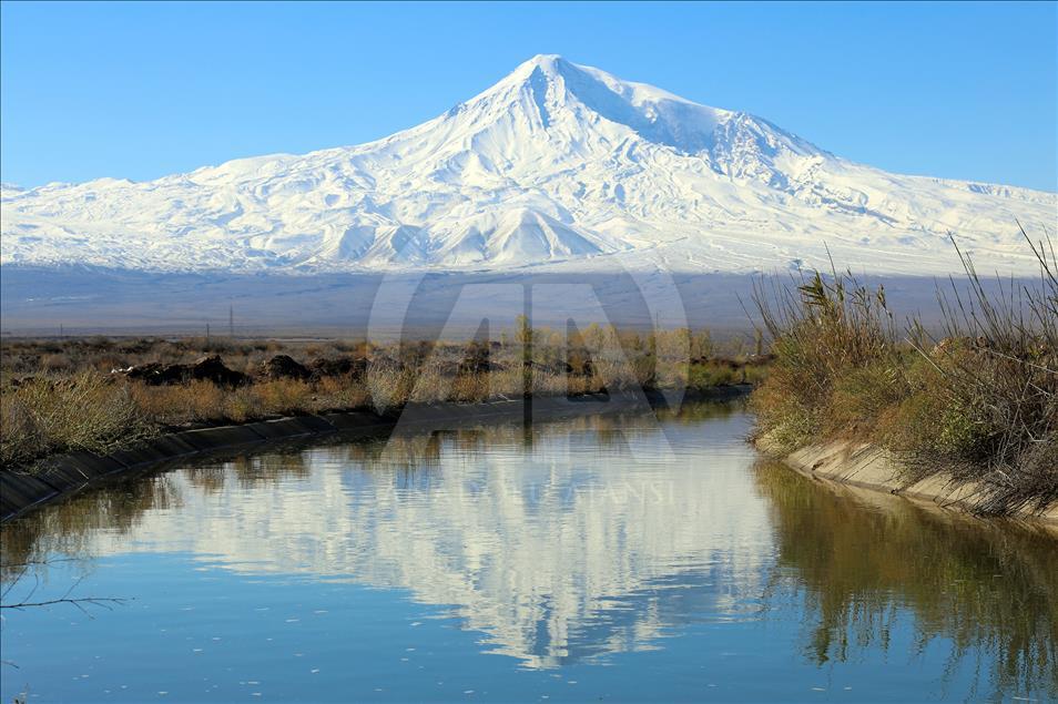 Ağrı Dağı "beyaz gelinliğini" giydi