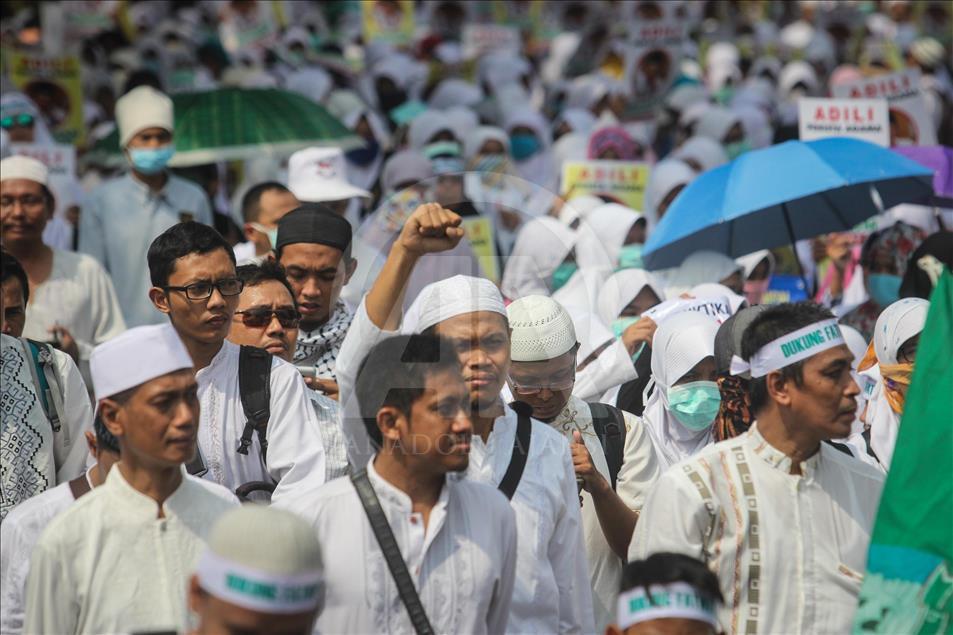 Thousands people from various Islamic organizations doing long march and demonstration in Semarang, Indonesia, on November 04, 2016 to show their disapproval for Governor Basuki Tjahaja Purnama, better known by his nickname 'Ahok', after the governors con