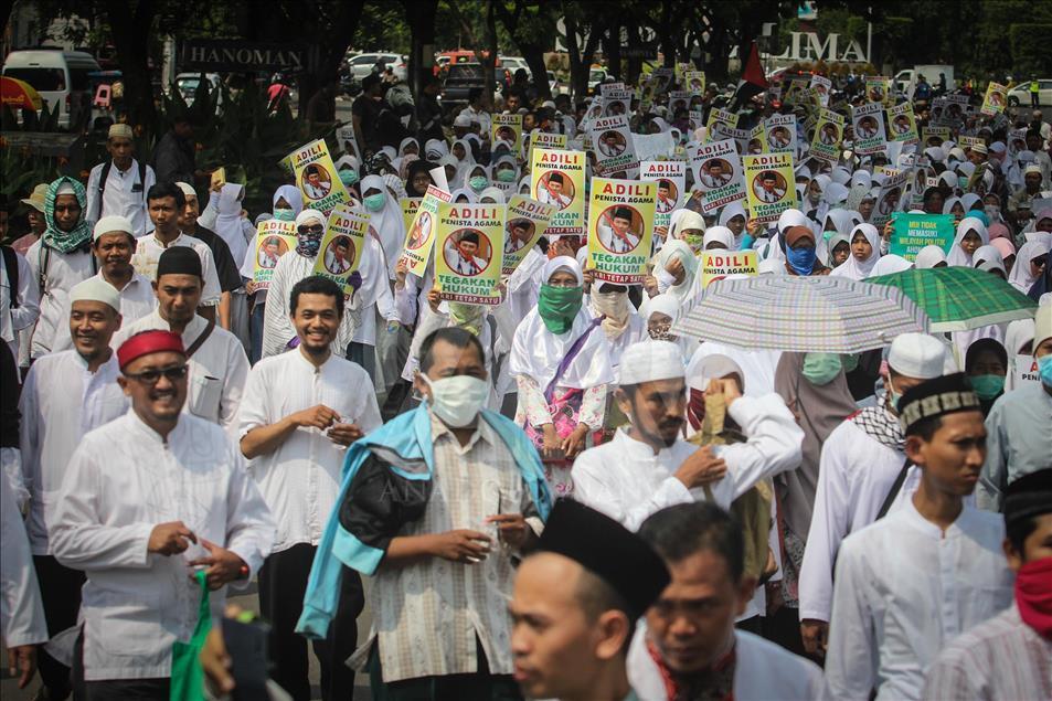 Thousands people from various Islamic organizations doing long march and demonstration in Semarang, Indonesia, on November 04, 2016 to show their disapproval for Governor Basuki Tjahaja Purnama, better known by his nickname 'Ahok', after the governors con