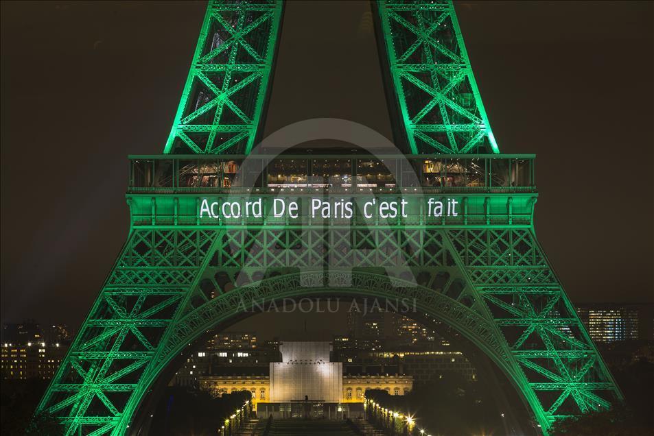 Paris yeşile büründü
