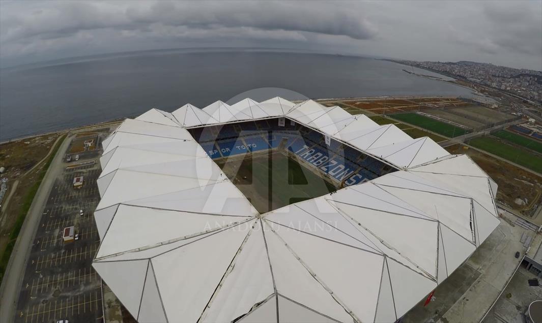 Akyazı Stadı tamamlanıyor