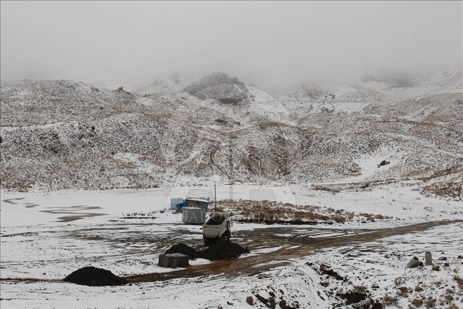 Hakkari'deki kayak merkezleri sezona hazırlanıyor