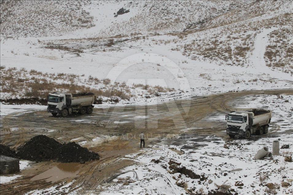 Hakkari'deki kayak merkezleri sezona hazırlanıyor