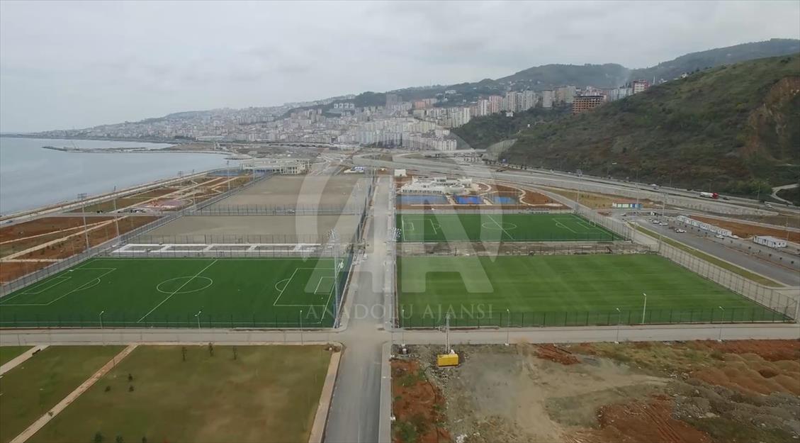 Akyazı Stadı tamamlanıyor