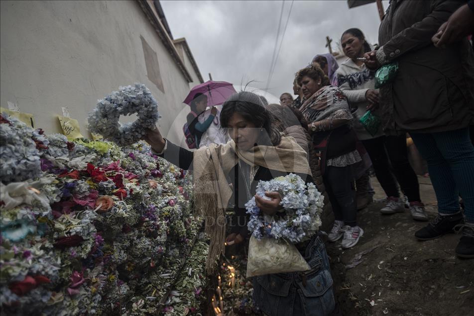 Feast of Las Natitas in Bolivia 