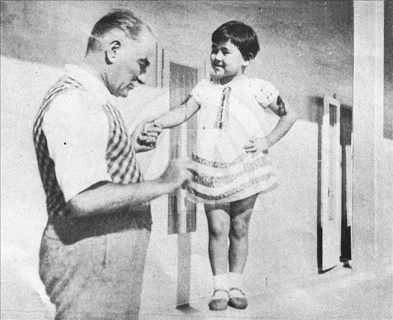 Büyük Önder Atatürk'ü anıyoruz