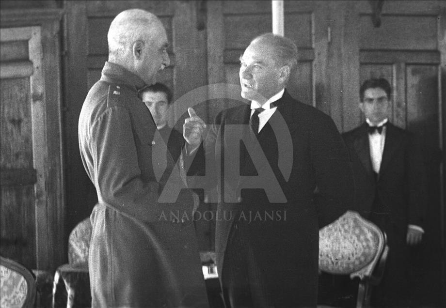 Büyük Önder Atatürk'ü anıyoruz