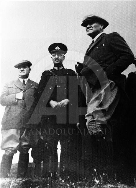 Büyük Önder Atatürk'ü anıyoruz