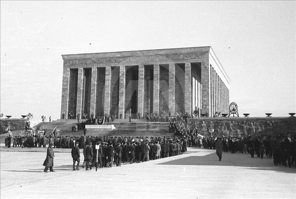 Atatürk'ün cenazesinden kareler