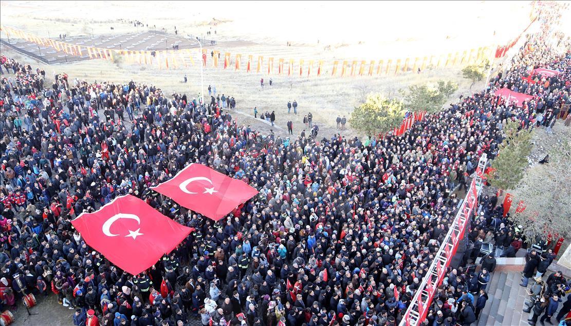 Erzurum'da binler tarihine yürüdü
