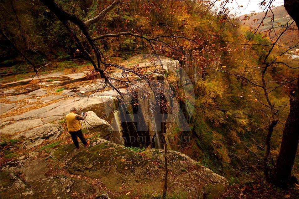 Kabaceviz Şelaleleri'nde görsel şölen
