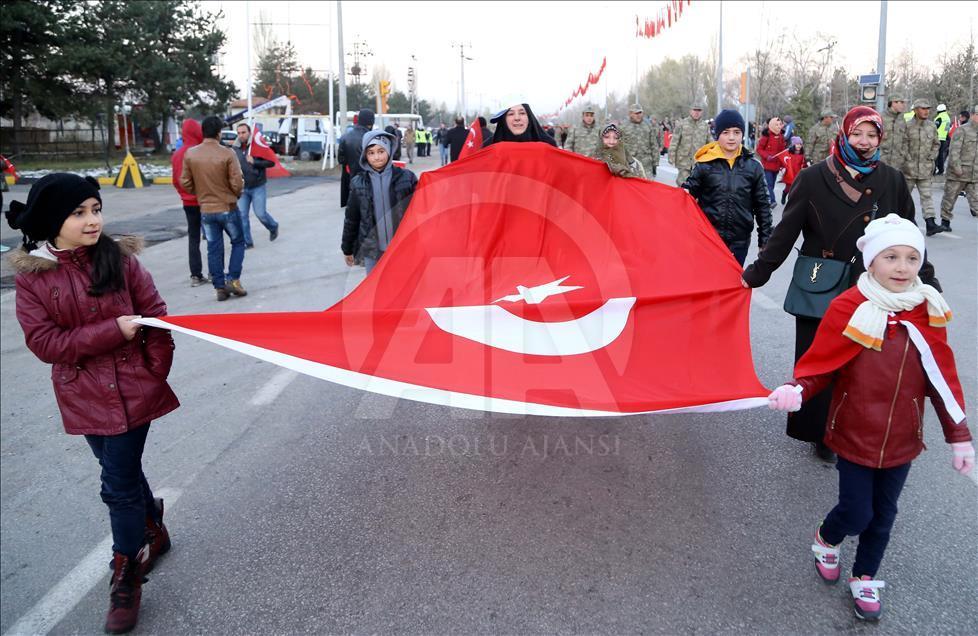 Erzurum'da binler tarihine yürüdü