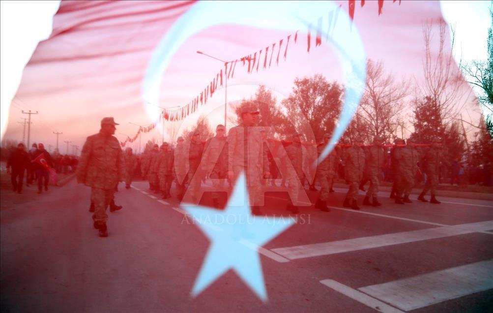 Erzurum'da binler tarihine yürüdü