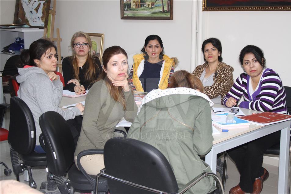 علاقه ایرانی‌ها به آموزش زبان ترکی در شهر وان