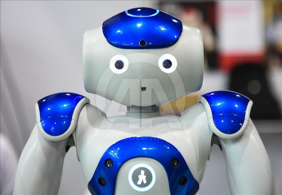 Çin'de Uluslararası Robot Fuarı