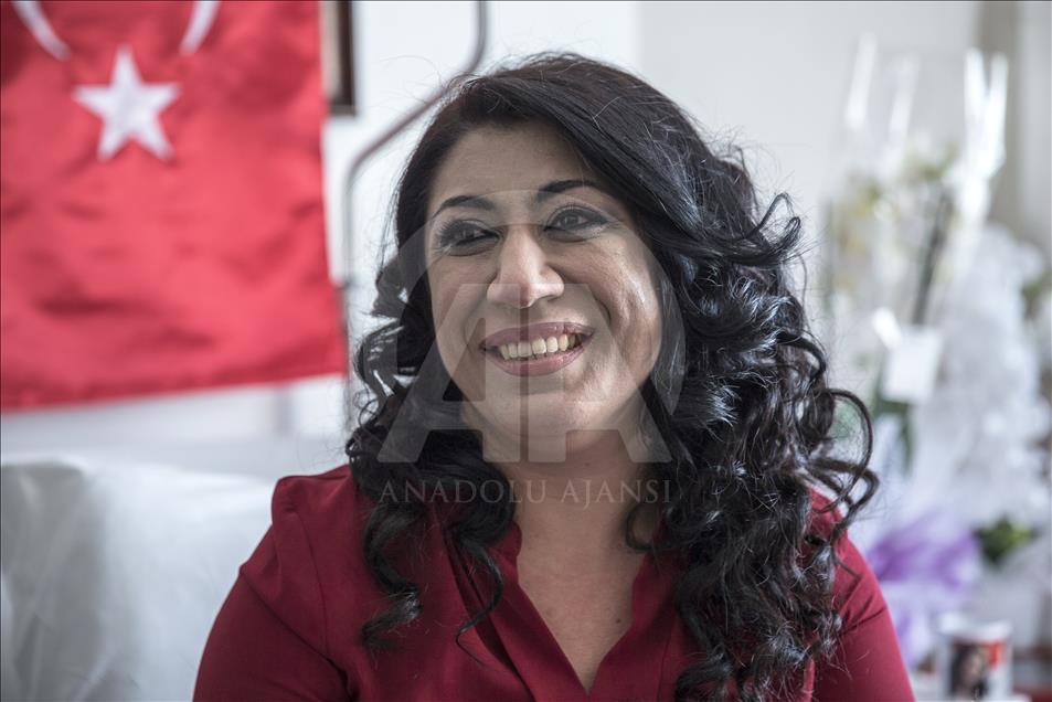 Öğrenciler, gazi öğretmeni yalnız bırakmadı