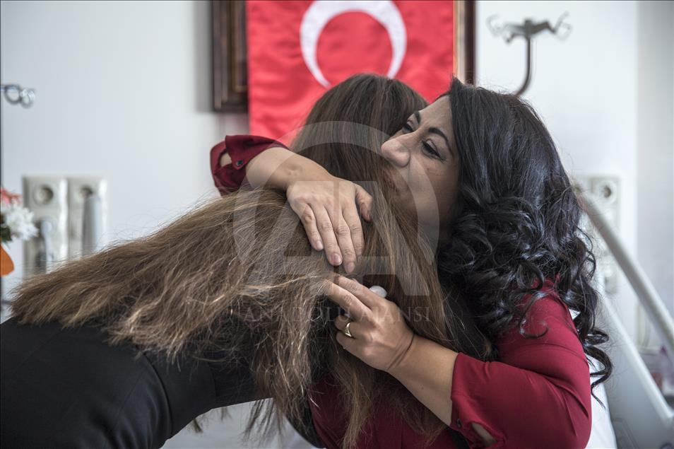 Öğrenciler, gazi öğretmeni yalnız bırakmadı