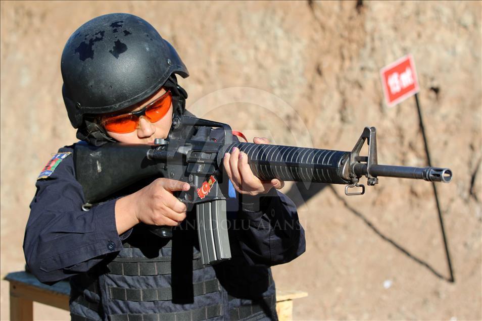 Afgan kadınına Sivas'ta polislik eğitimi