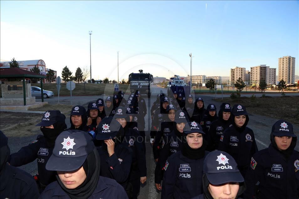 Afgan kadınına Sivas'ta polislik eğitimi