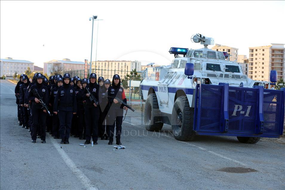 Afgan kadınına Sivas'ta polislik eğitimi
