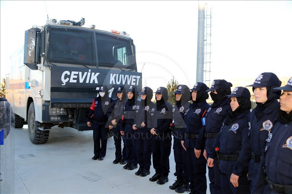 Afgan kadınına Sivas'ta polislik eğitimi