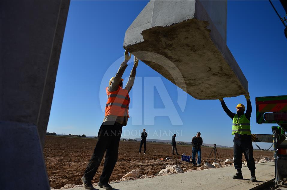"Türk Seddi"nin inşası sürüyor