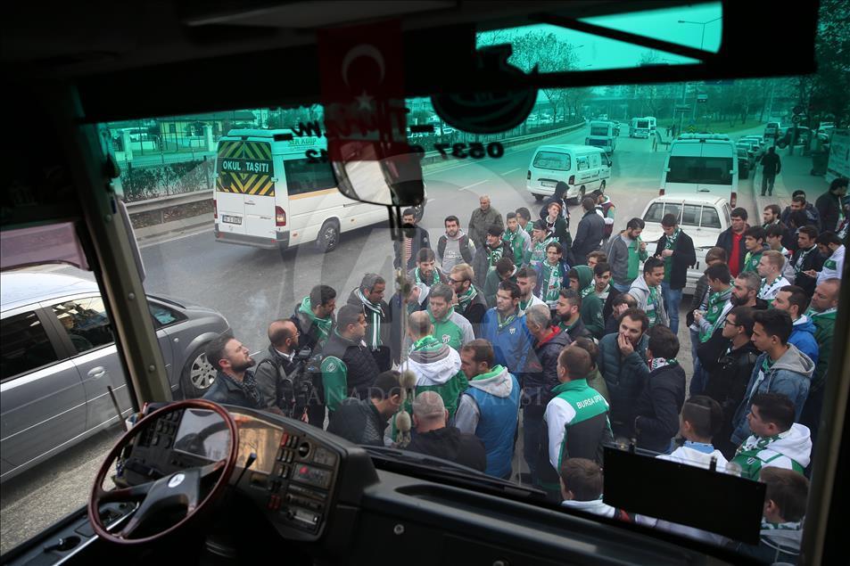 Renklerin peşinden bir sevda yolculuğu